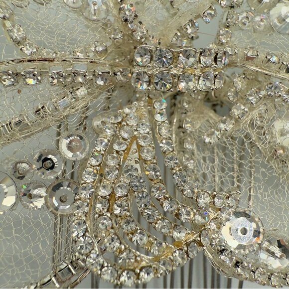 Wedding Floral Hair Comb - Veil Clip - Picture 3 of 16